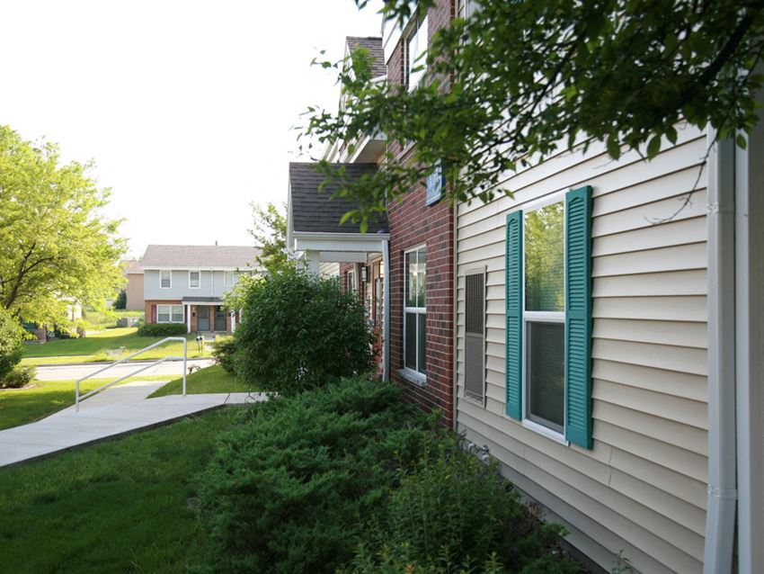 Glenbrook Apartments, 9151 North Jadam Lane, Milwaukee, WI RentCafe